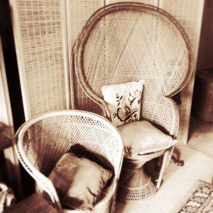 peacock_chair_hire_wedding