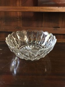 glass & crystal bowls and jugs