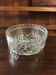 glass & crystal bowls and jugs